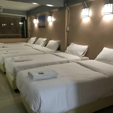 Icon Hostel Bangkok Exterior photo